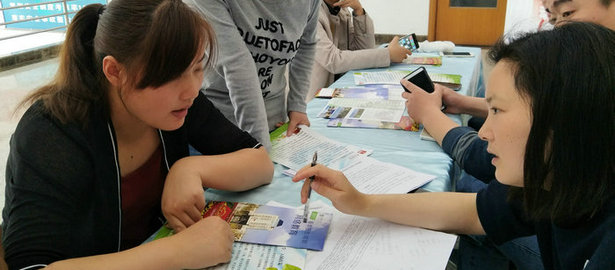 刘服工会心系员工，邀请专家入学咨询答疑